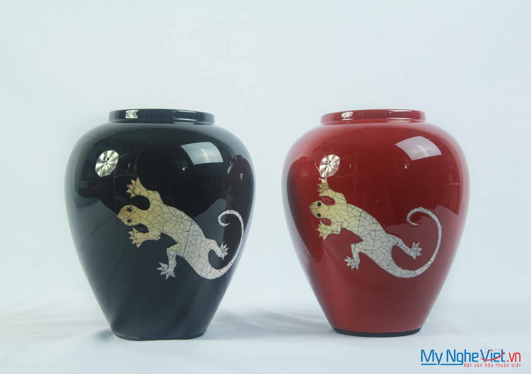 Handcrafted Lacquer Floral Vase | Timeless Vietnamese Artistry